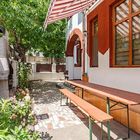 Dumbrava Rosie Holiday home *