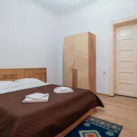 Holiday home Dumbrava Rosie *