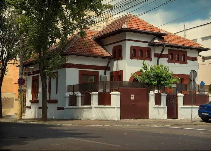 Holiday home Dumbrava Rosie *