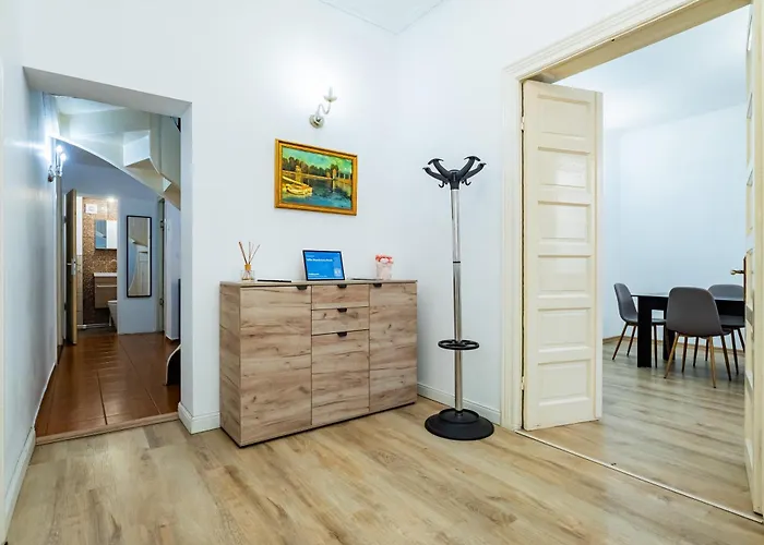 Holiday home Dumbrava Rosie *